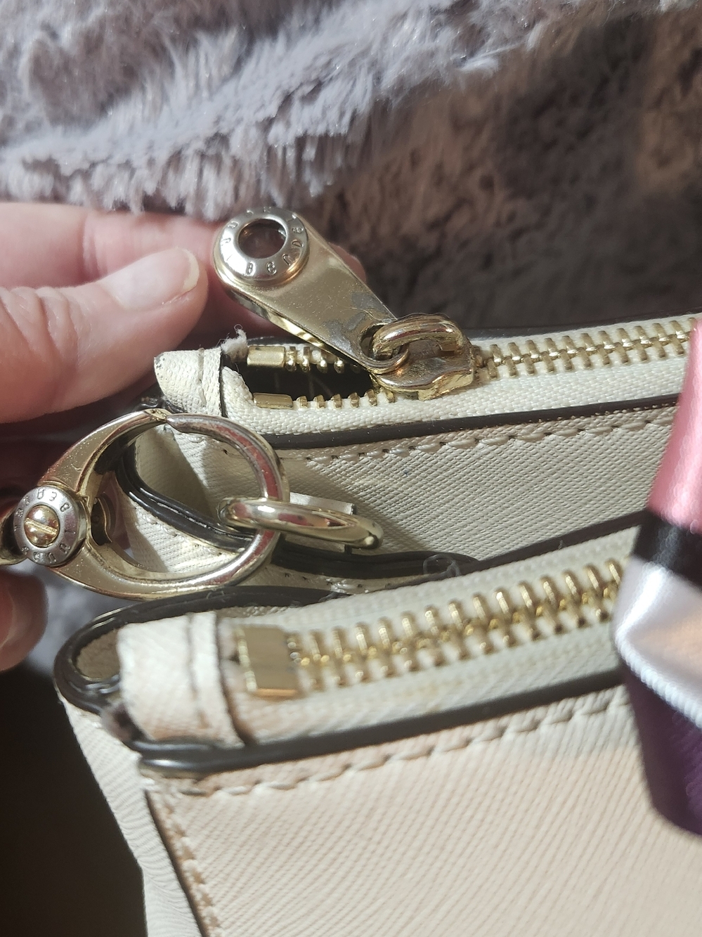 Henri Bendel Off White Saffiano Leather Structured Dual Handle Tote W Strap, EUC - Picture 13 of 16